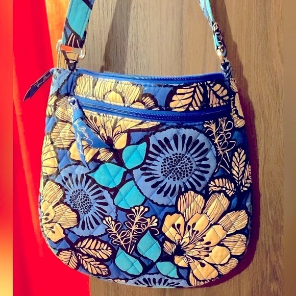 Vera Bradley Handbags - Vera Bradley Saddle Hipster Blue Bayou, EUC